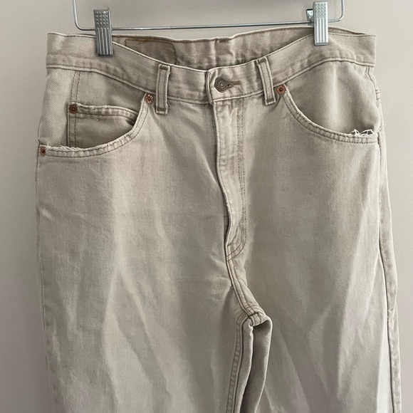 Vintage Beige Levi’s Jeans - Picture 3 of 5